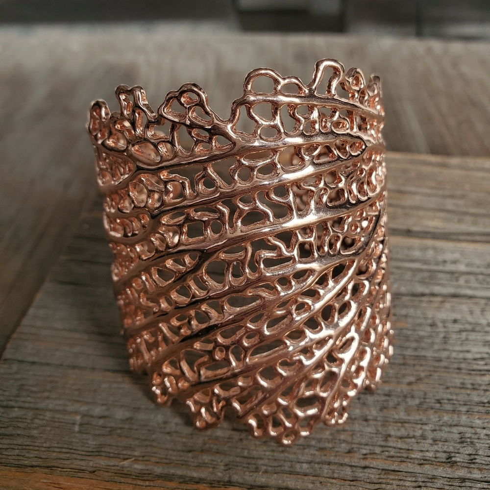 Stella and dot cuff